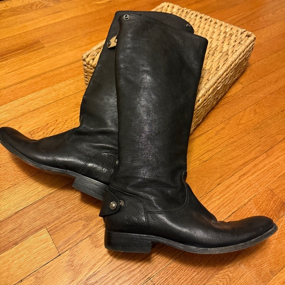 FRYE Melissa Button Back Zip Snap Leather boots